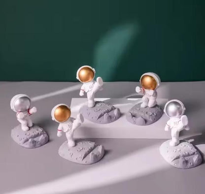 Nordic Style Astronauts Mobile Phone Stand Holder THE GIR FARMER