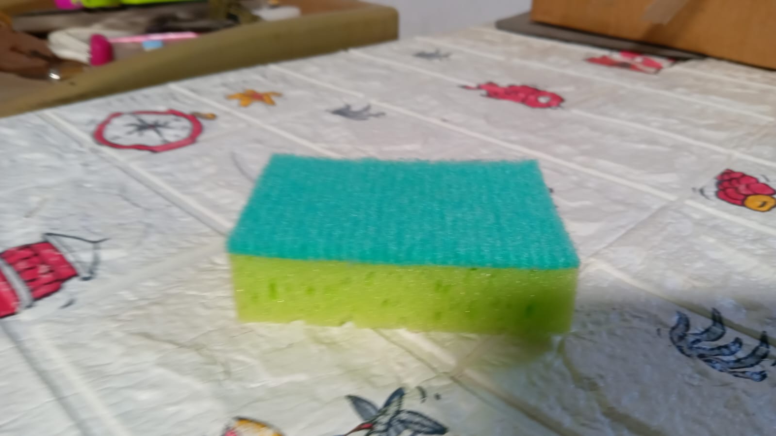 2-in-1 Multi-Purpose Scrub Sponge – Wear Resistant Dish & Furniture Cleaner (1 Pc) Your Brand