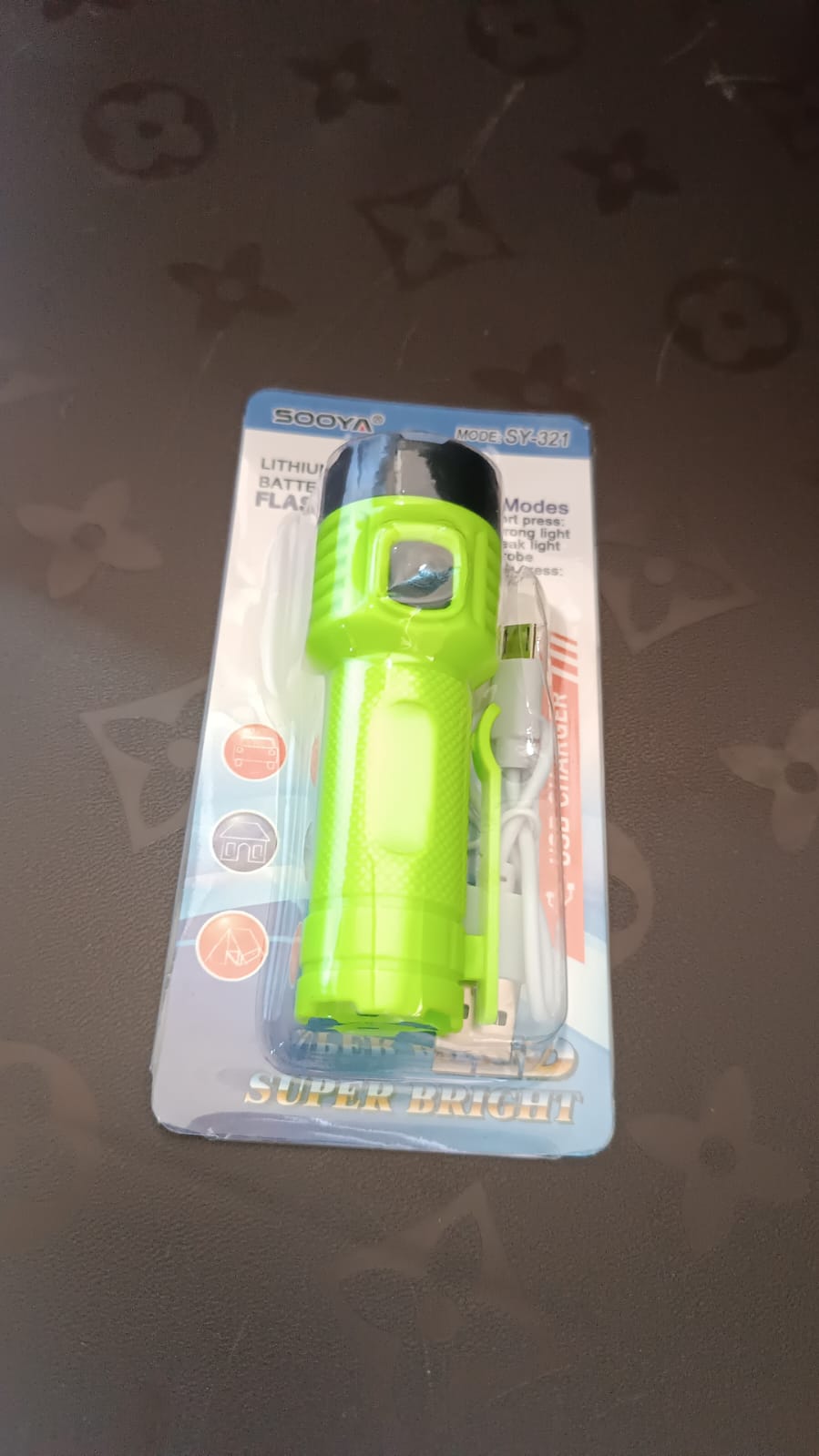 4 Modes Super Bright Led Torch High Lumens Fast Charging Flashlight / Torch (1 Pc) Your Brand