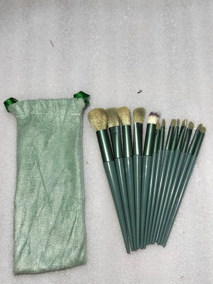 13 Pcs Makeup Brush with Pouch Set THE GIR FARMER
