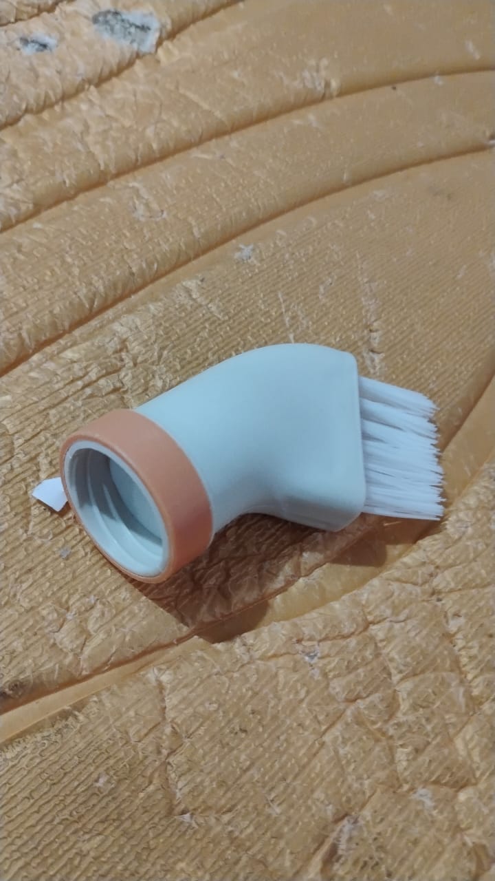 Multipurpose Bottle-Attachable Cleaning Brush for Kitchen and Bathroom (1 Pc) Your Brand