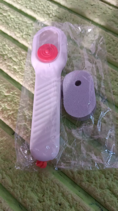 Cleaning Sponge Brush with Liquid / Soap Dispenser & With 4 Refill Brush Heads (1 Set) Your Brand