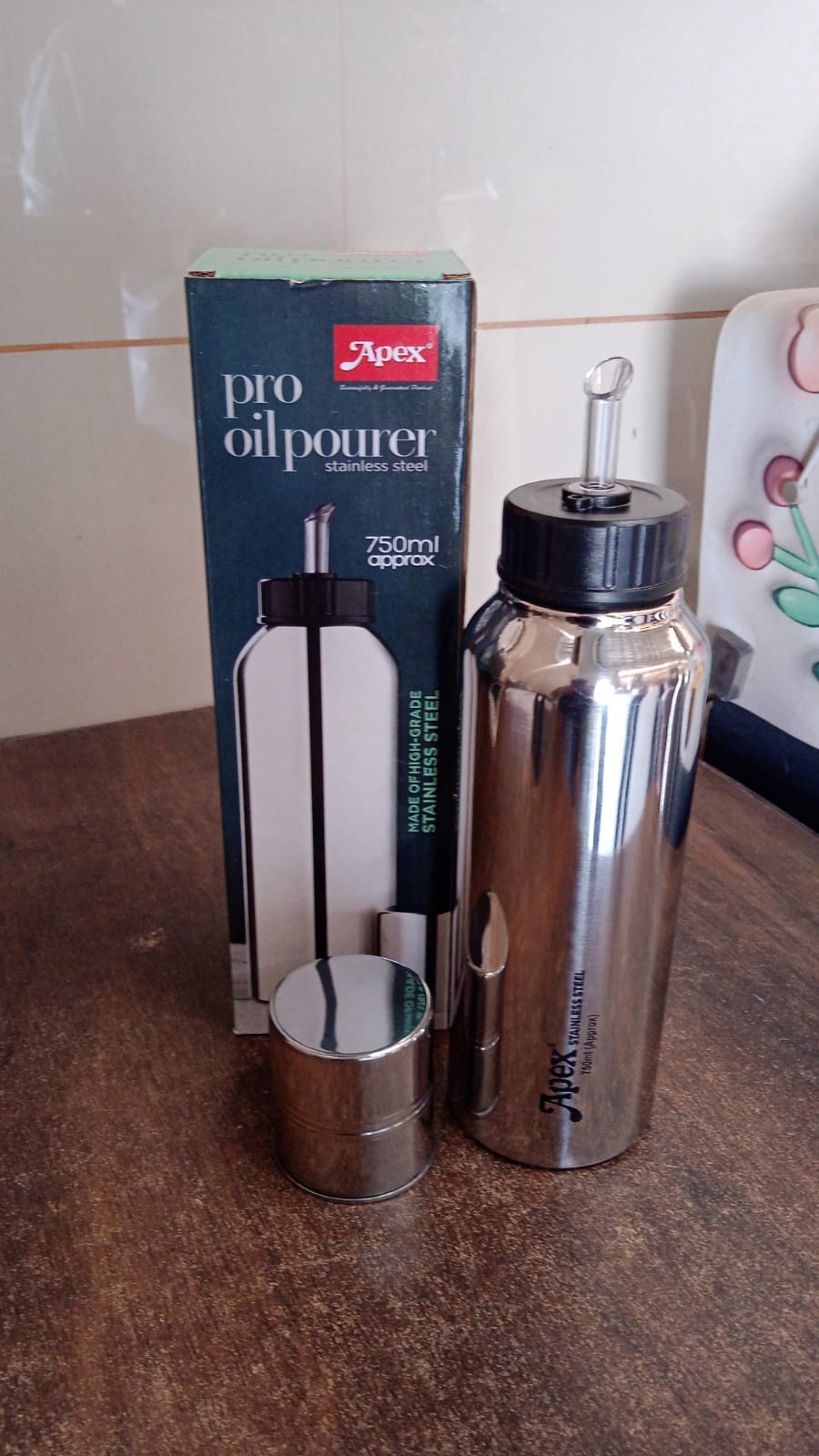 Apex Pro Stainless Steel Oil Pourer – 750ml (1 Pc) Your Brand