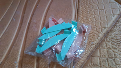 Plastic Stackable Wardrobe Organizer Clips, Core Wardrobe Box Support (8 Pcs Set) Your Brand