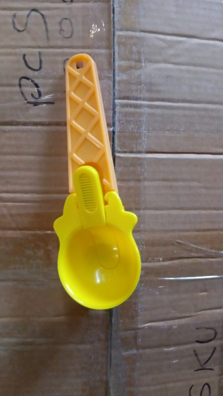 1-Piece Plastic Ice Cream & Watermelon Scooper with Trigger Dipper Your Brand