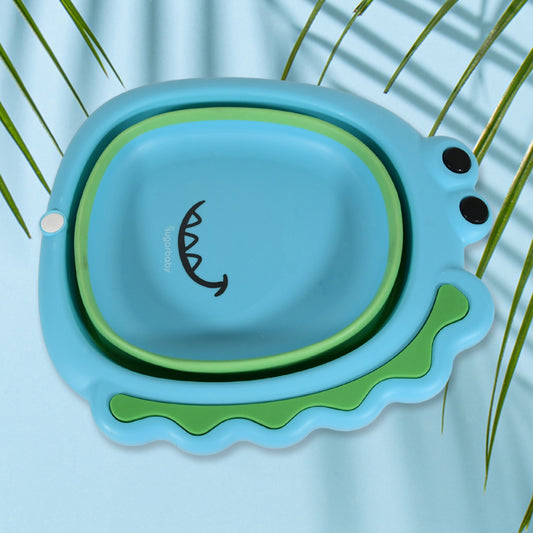 Wukusy space saving baby wash basin in blue and green with playful design for convenient baby care