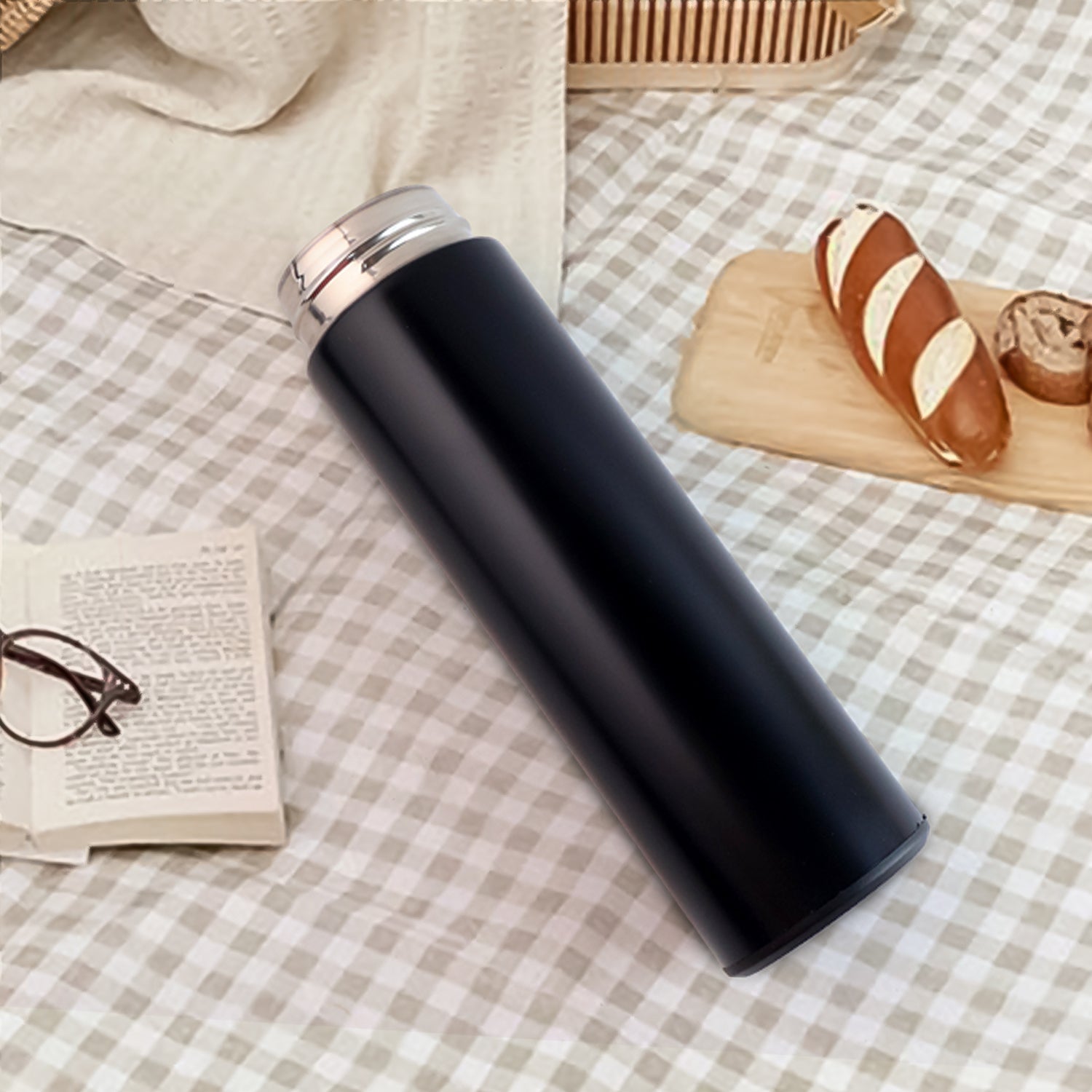 Black Vacuum Insulated Water Bottle (1 Pc / 500ML) Your Brand
