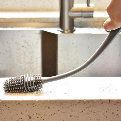 Gir Farmer bottle cleaning brush designed for thorough cleaning of bottles and containers
