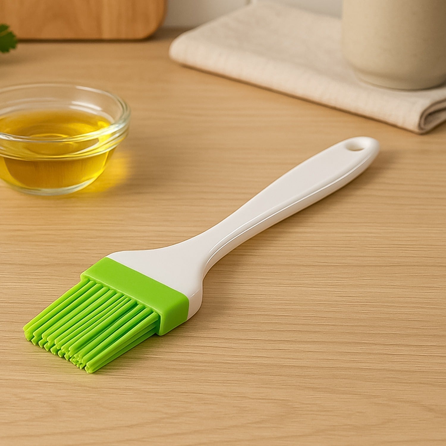 Silicone Kitchen Oil Spatula Brush with Handle Pastry / Cake Brush (17 cm / 1 Pc) Your Brand
