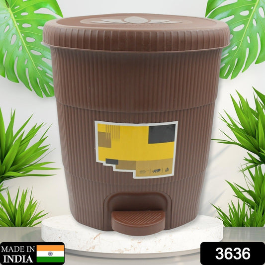 Homeware Dustbin Clean Mini Small Size Plastic Pedal Dustbin Used For Kitchen, Office, Car (1 PC) Your Brand