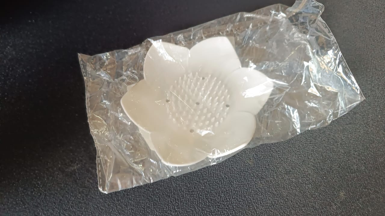 Elegant Lotus-Shaped Self-Draining Soap Dish Holder (1 Pc) Your Brand