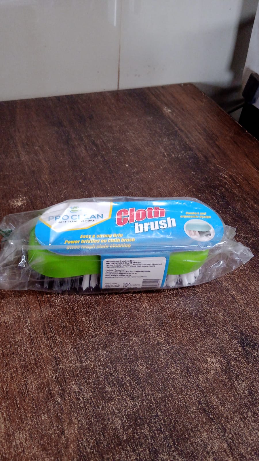 Pro Clean Multi-Purpose Cloth Washing Brush with Plastic Handle (1 Pc) Your Brand