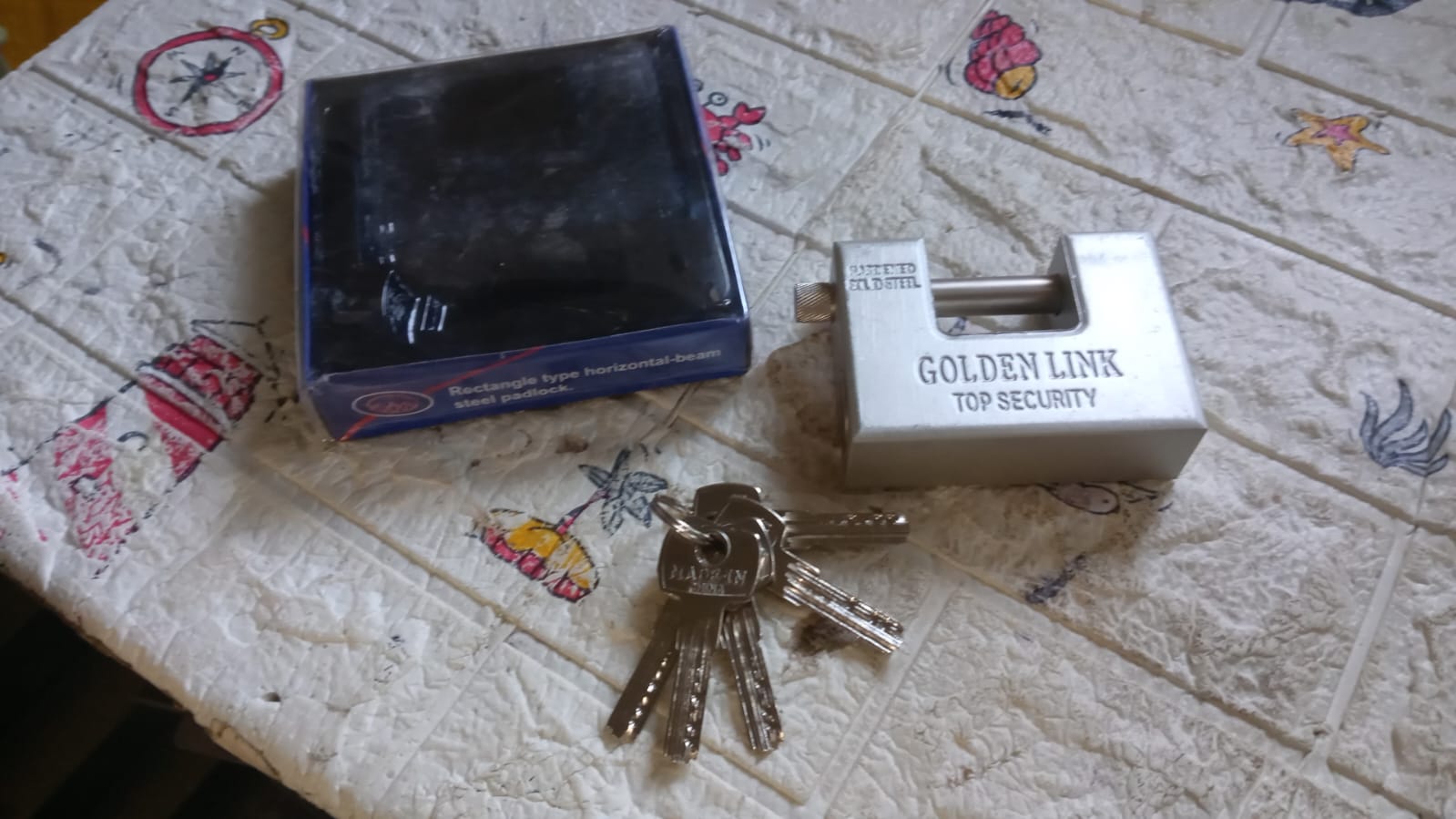 94mm Stainless Steel Padlock: Rectangular, Hardened Steel, 5 Keys Your Brand