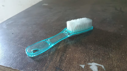 Plastic Handle Shoes Clothes Scrubbing Brush (1 Pc / Mix Color / 19 Cm) Your Brand