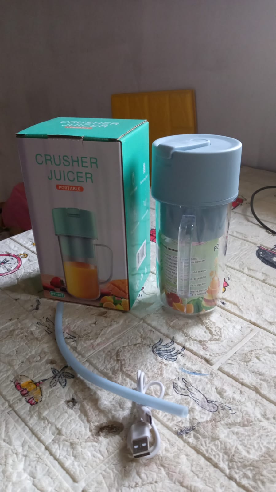2 In1 Portable Crusher Juicer With Handle & Straw for Smoothie Sipper USB Rechargeable (340 ml) 6 Stainless Steel Blades Compact Juicer Mixer, Juicer Portable Fresh Juice Blender Portable Electric Juicer ( 340 ML ) Your Brand