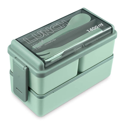 Green bento compartment lunch box with 1400ml capacity and included spoon on top