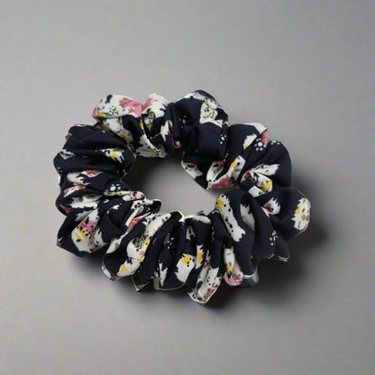 Gir Farmer gentle elastic hair rope for women with floral black and white fabric design