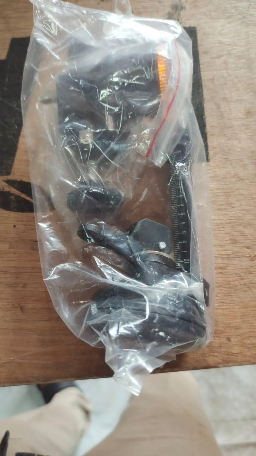 THE GIR FARMER glass compass cutter tool in plastic packaging on wooden surface