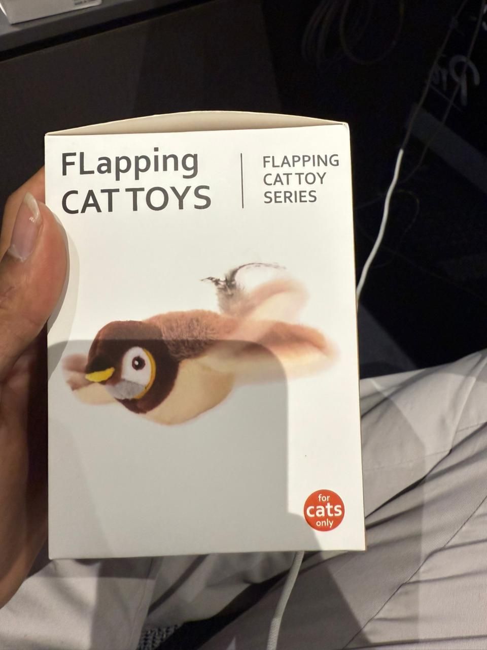 Flapping Cat Toy for Indoor Cats featuring a bird design, perfect interactive cat toy for indoor cats.