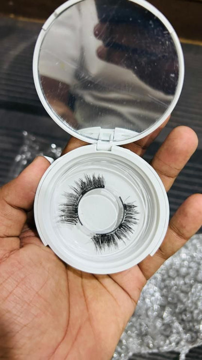 Magnetic eyelashes pair in compact case, perfect for easy storage and application