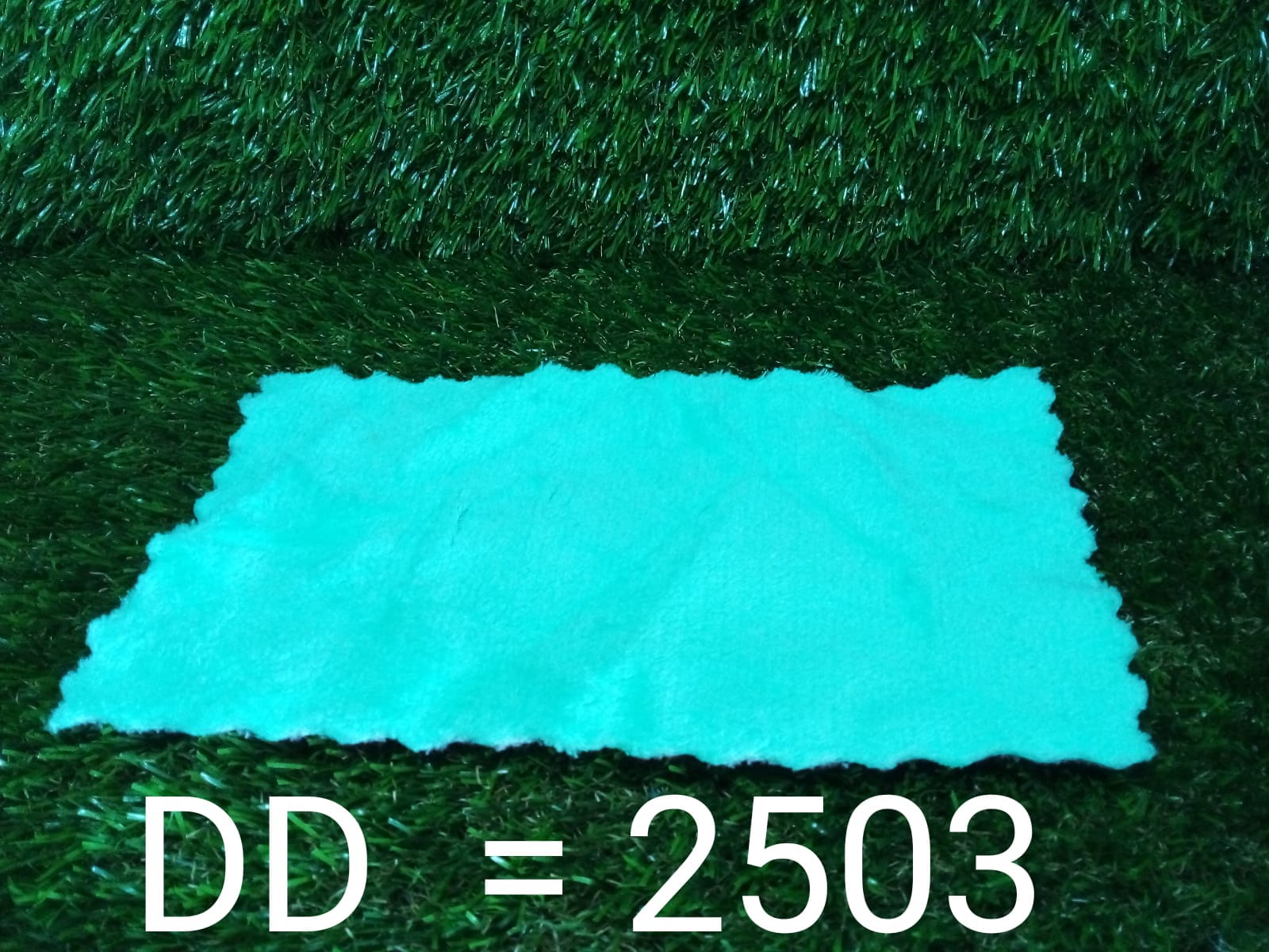 Multi-purpose kitchen wash towel in blue color for versatile cleaning tasks and drying dishes