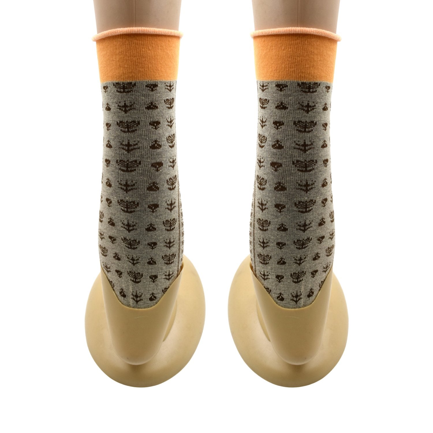 Organic breathable socks with a floral pattern in gray and orange for comfortable everyday wear