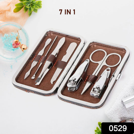 7 in 1 pedicure manicure kit for women in a compact case with various tools for nail care
