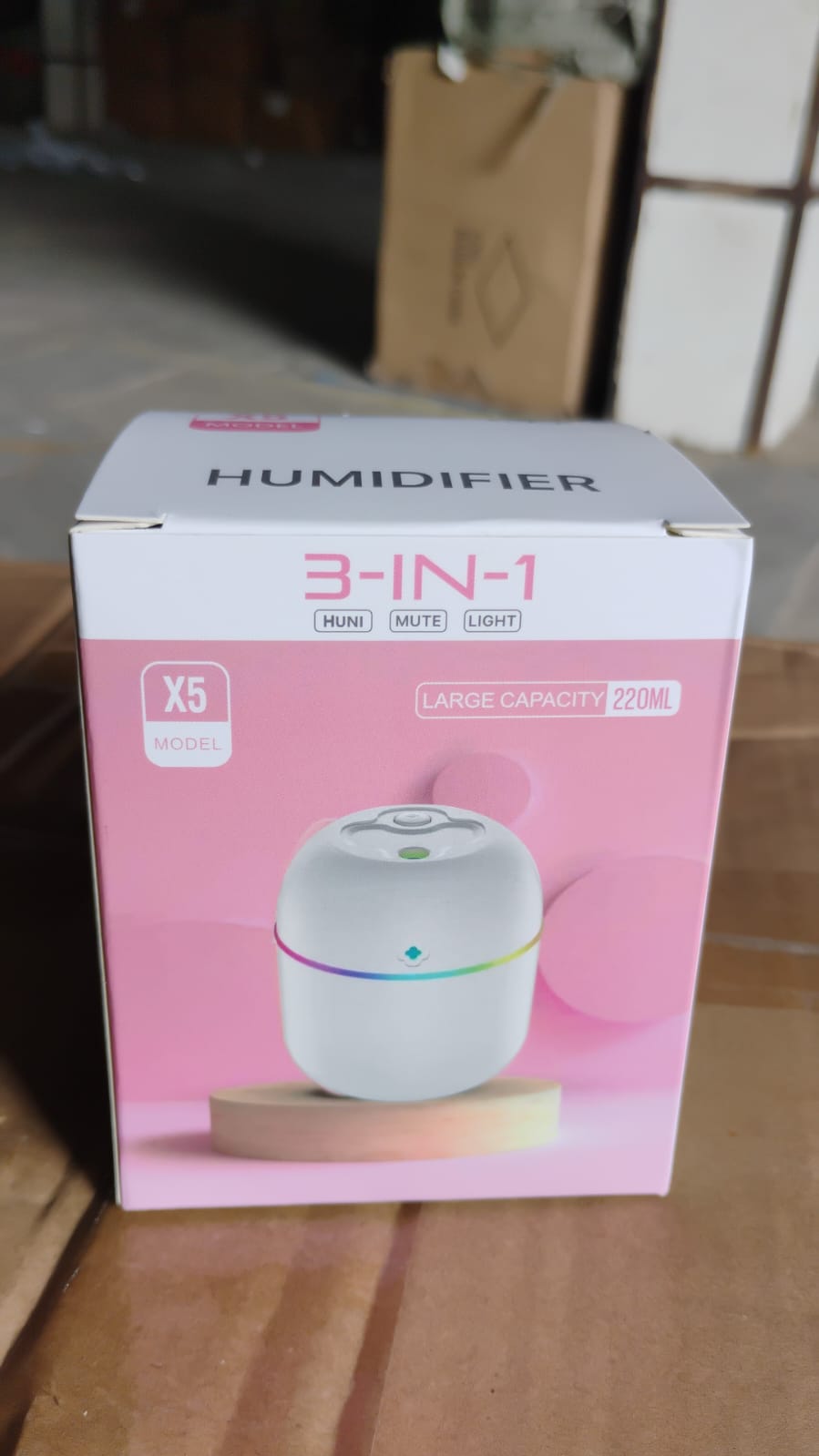 Portable mini USB humidifier in a 3-in-1 design with large capacity box for office use
