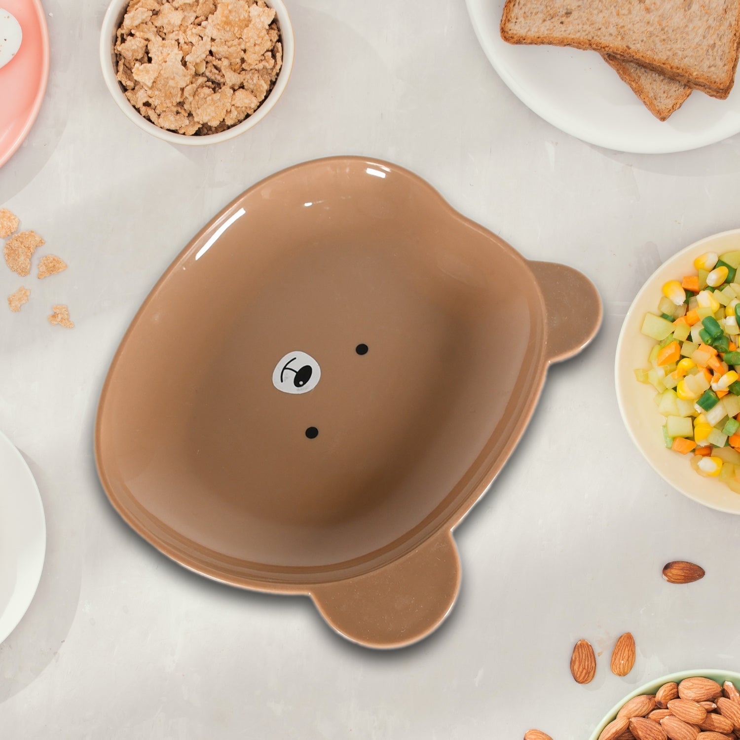 Durable Food Serving Plate, Bear Shaped Plate Cartoon Snack Plates For Serving Fruits & Desserts (1 Pc) Your Brand