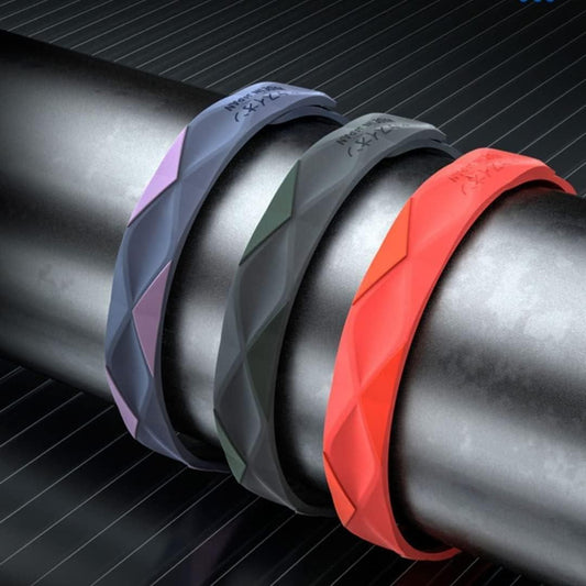 Set of colorful silicone bands including red, gray, and purple for sugar control silicon band users