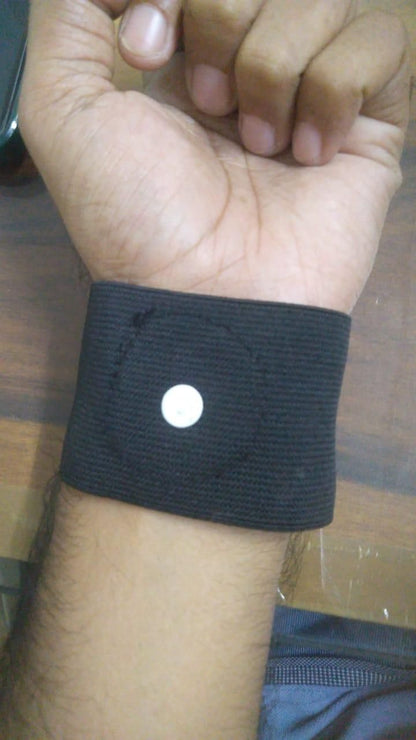 Black sugar control wristband designed to help monitor glucose levels easily