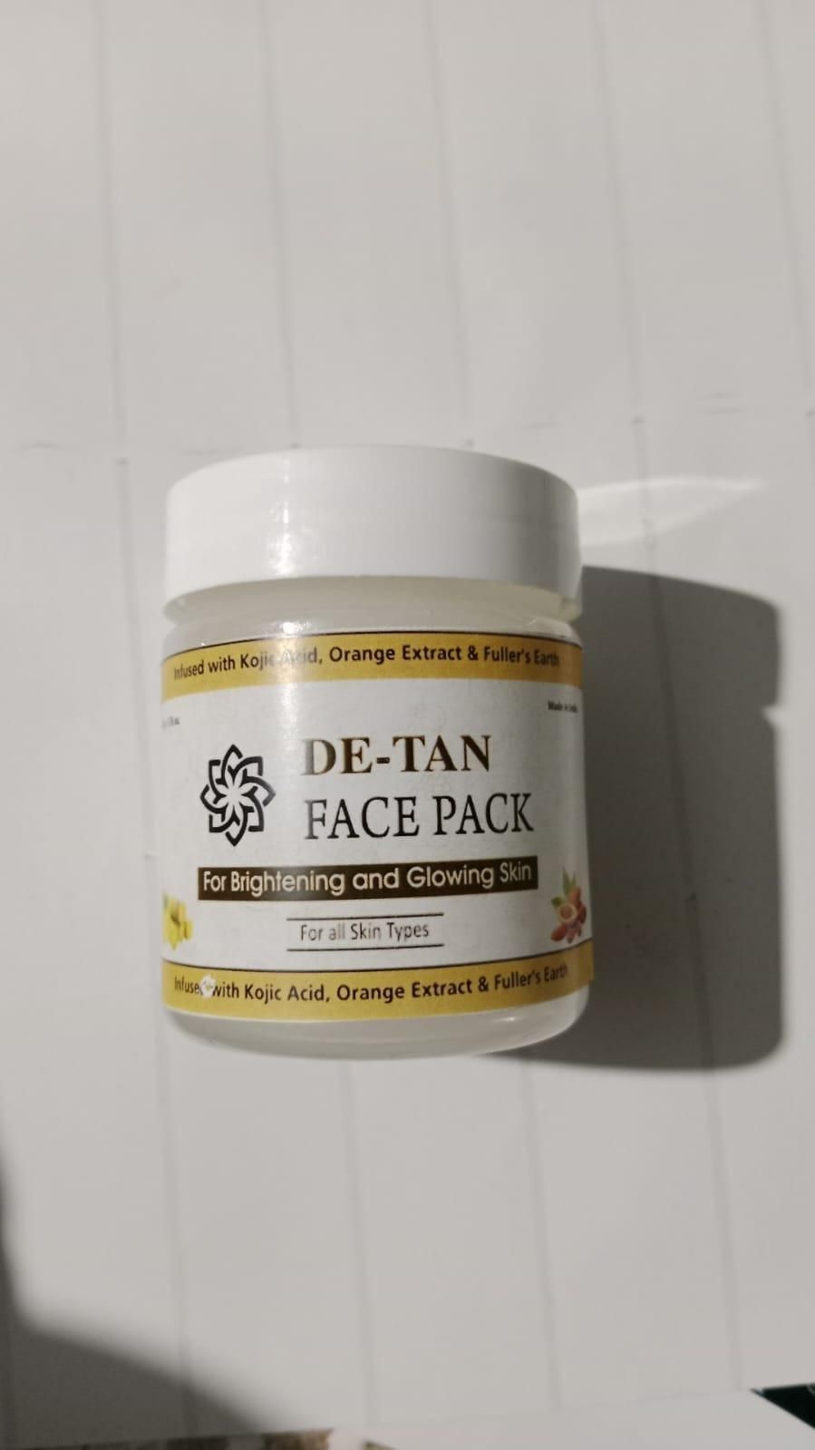 Organic de-tan face pack in a jar for brightening and glowing skin suited for all skin types