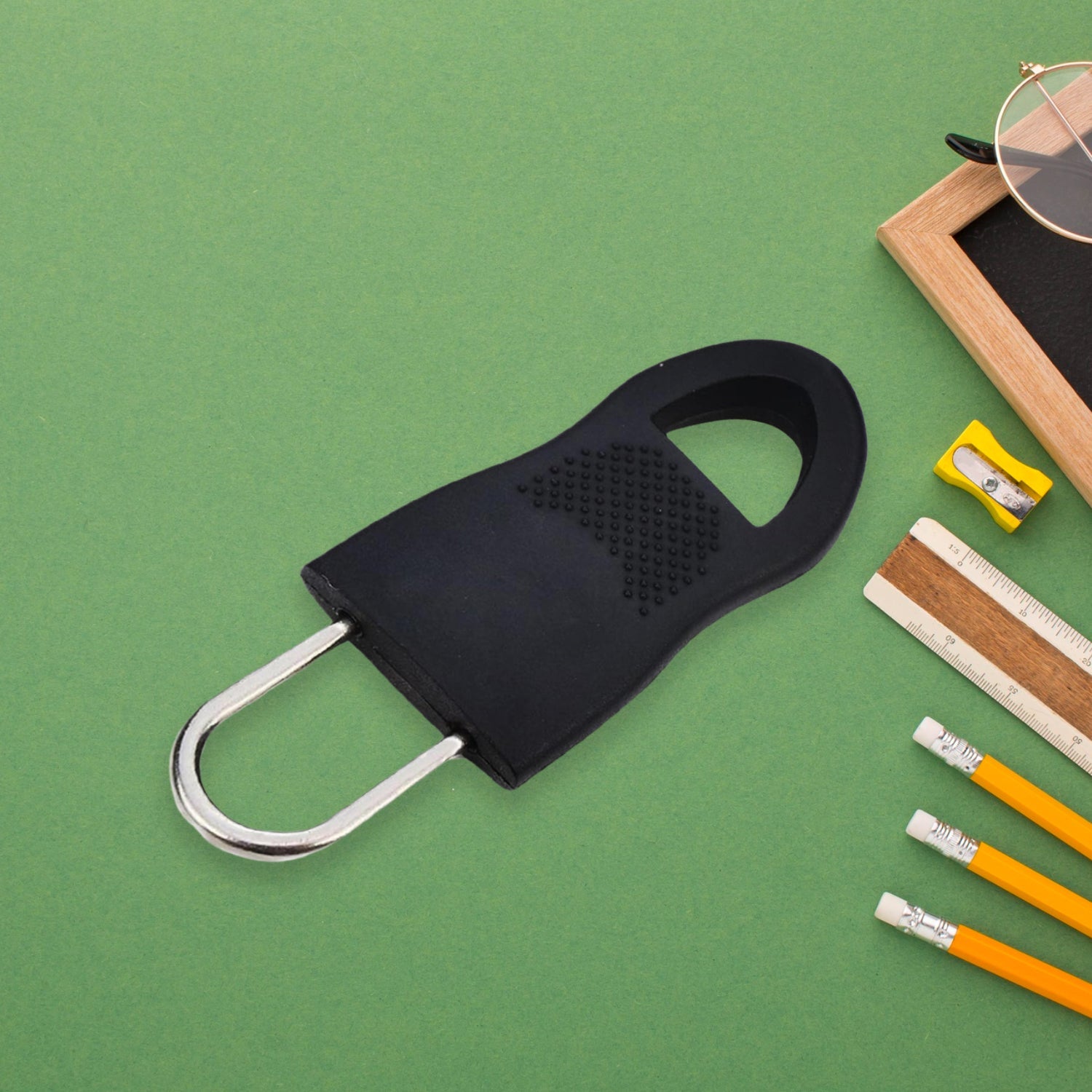 Durable zipper pull tab replacement for easy grip and enhanced functionality on bags and jackets